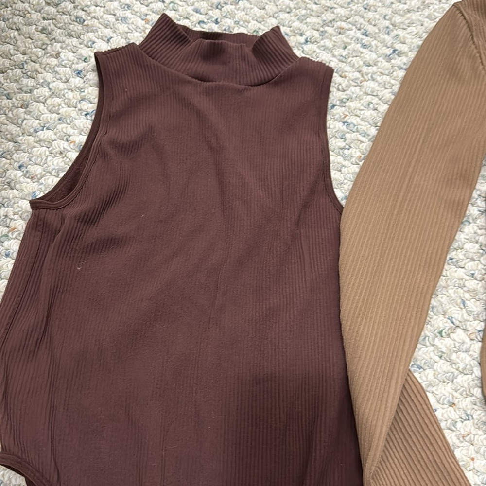 Two bodysuits - Picture 2 of 3